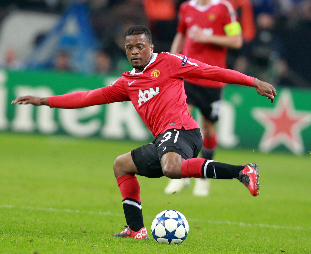 持续和曼城 持续和曼城